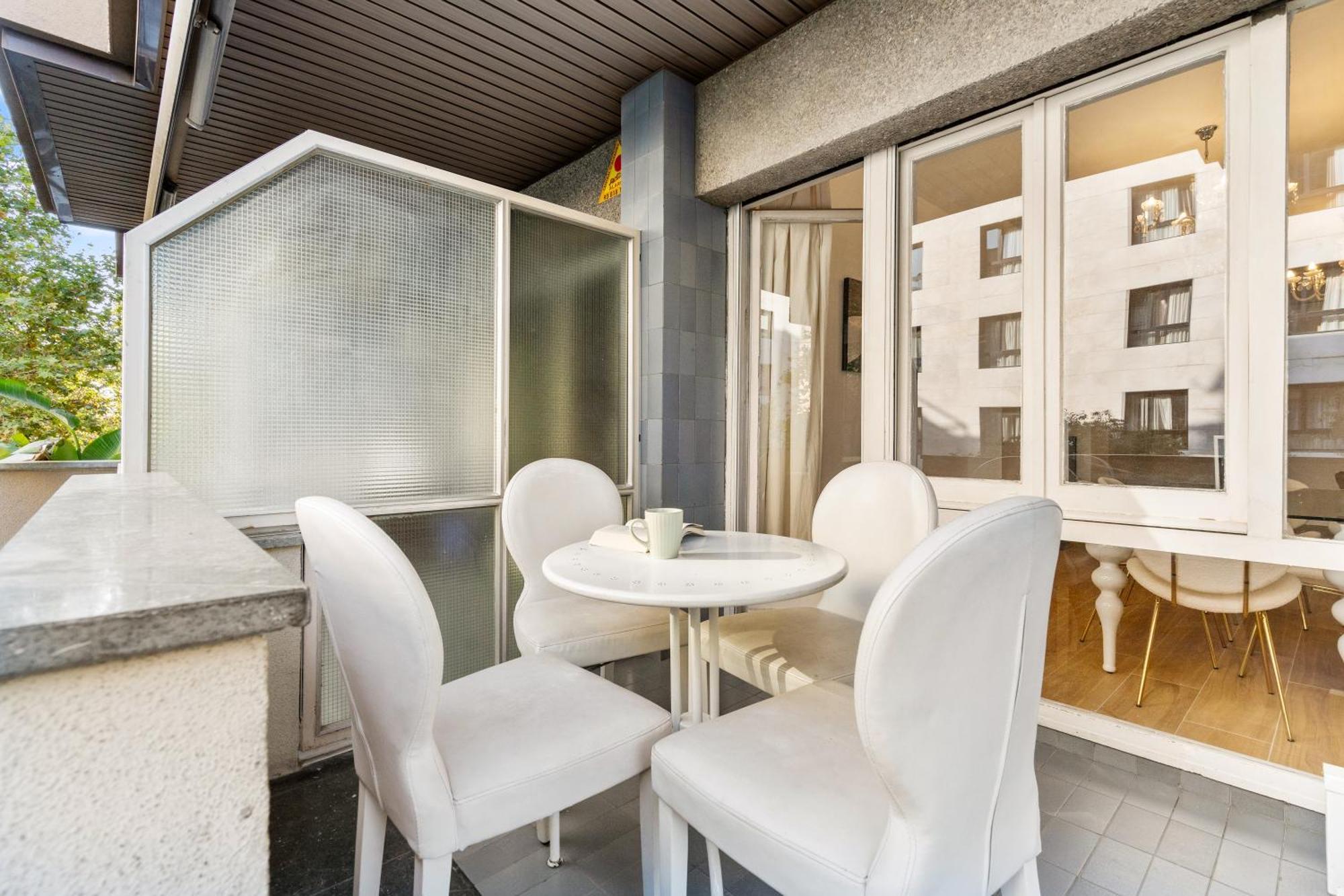 ברצלונה Fridays Flats Spacious 4Br Family Retreat מראה חיצוני תמונה