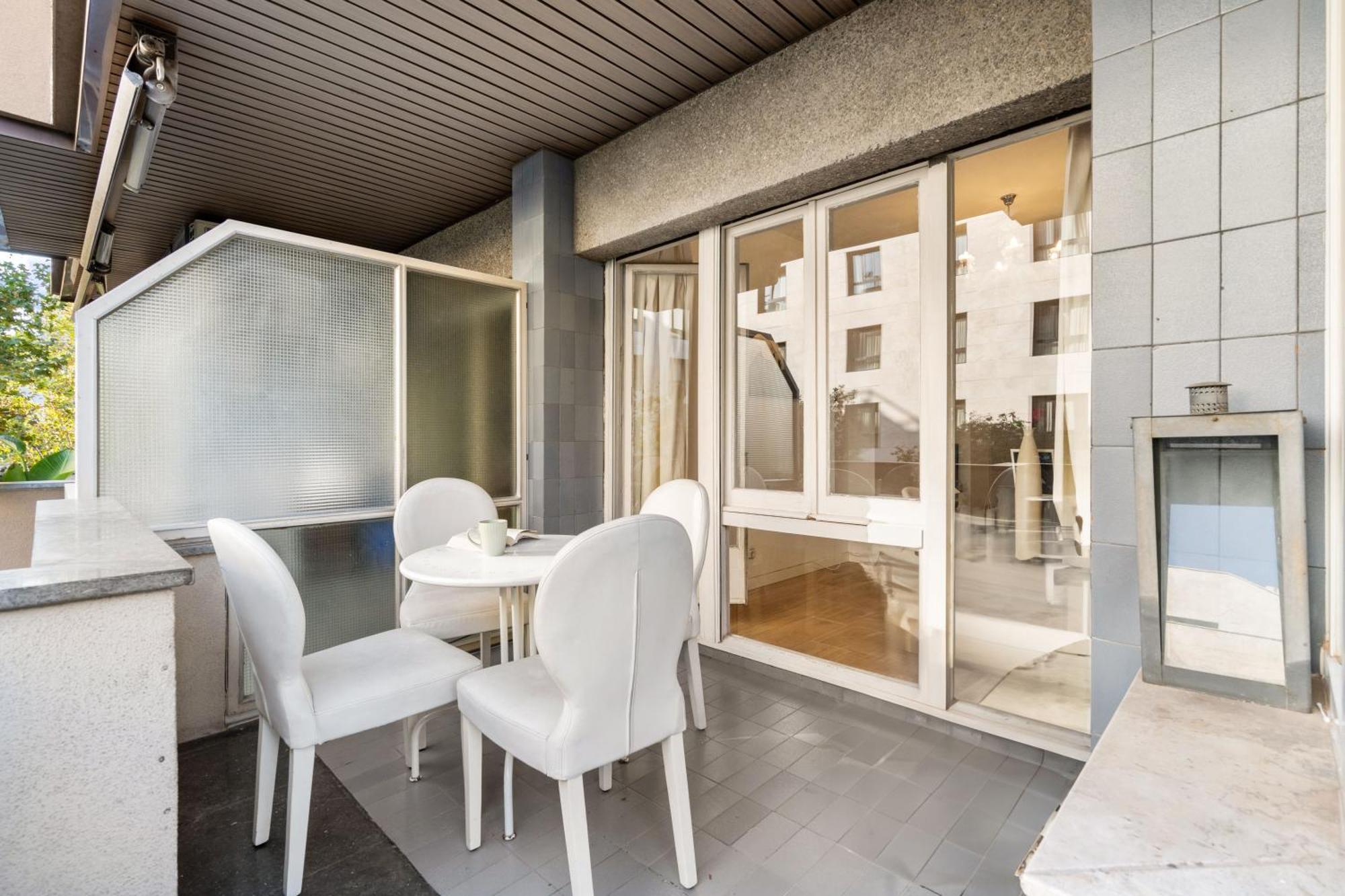 ברצלונה Fridays Flats Spacious 4Br Family Retreat מראה חיצוני תמונה