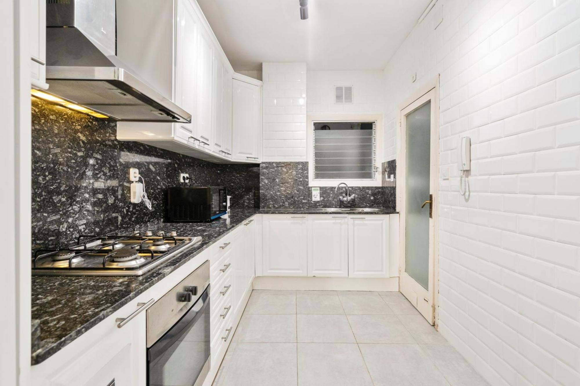ברצלונה Fridays Flats Spacious 4Br Family Retreat מראה חיצוני תמונה